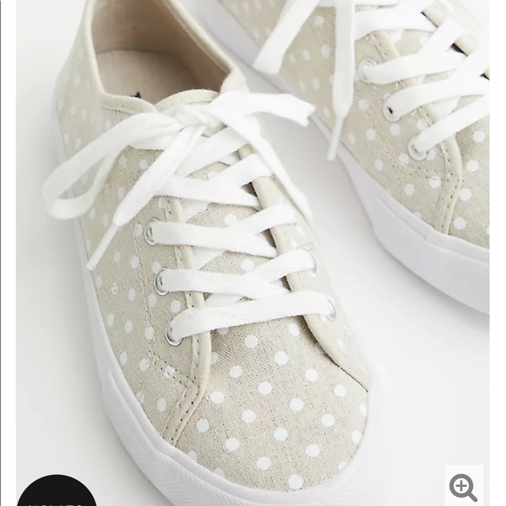 Nwot Torrid wide width polka dot Canvas Sneakers